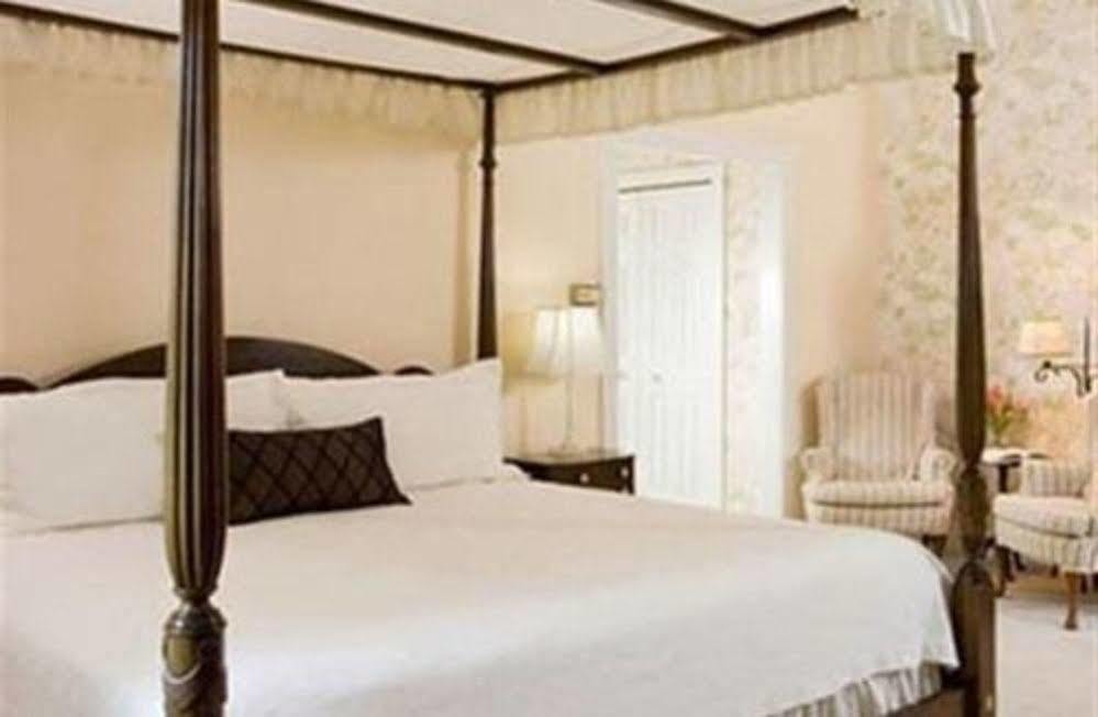 Fairville Inn Chadds Ford Buitenkant foto